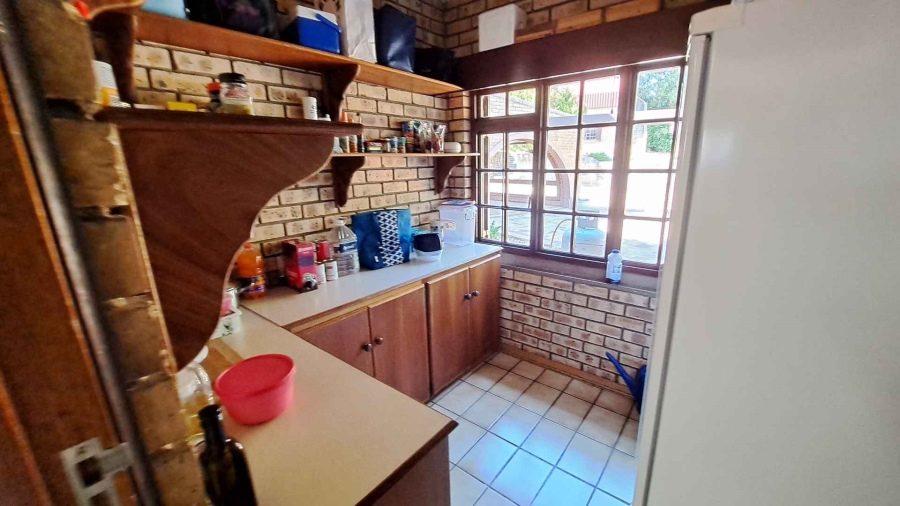 8 Bedroom Property for Sale in Clarens Free State